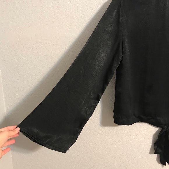 *SALE* Mossimo Open Back Shimmer Blouse - Picture 3 of 8